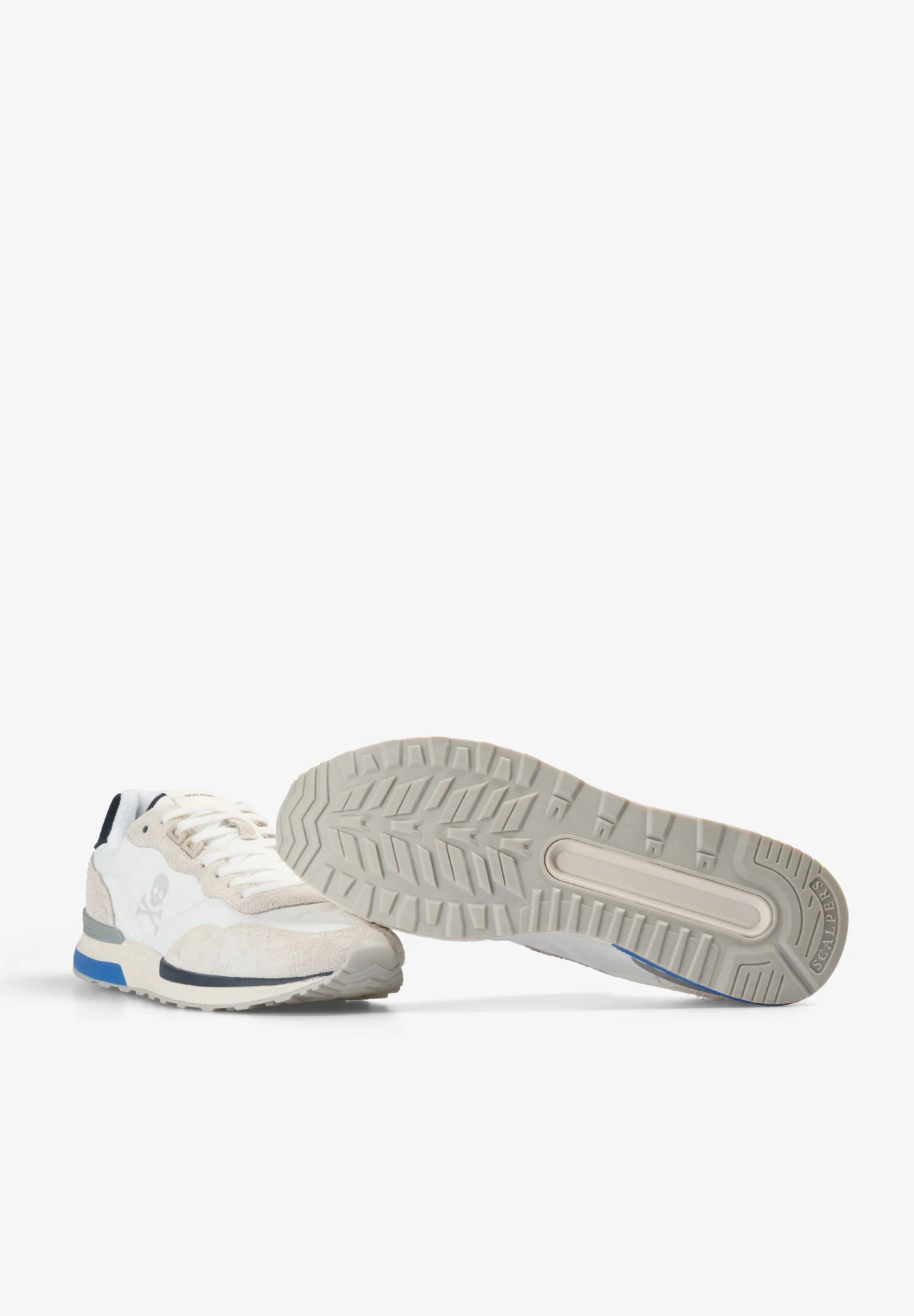 SNEAKERS WITH SIDE SKULL - Image 4