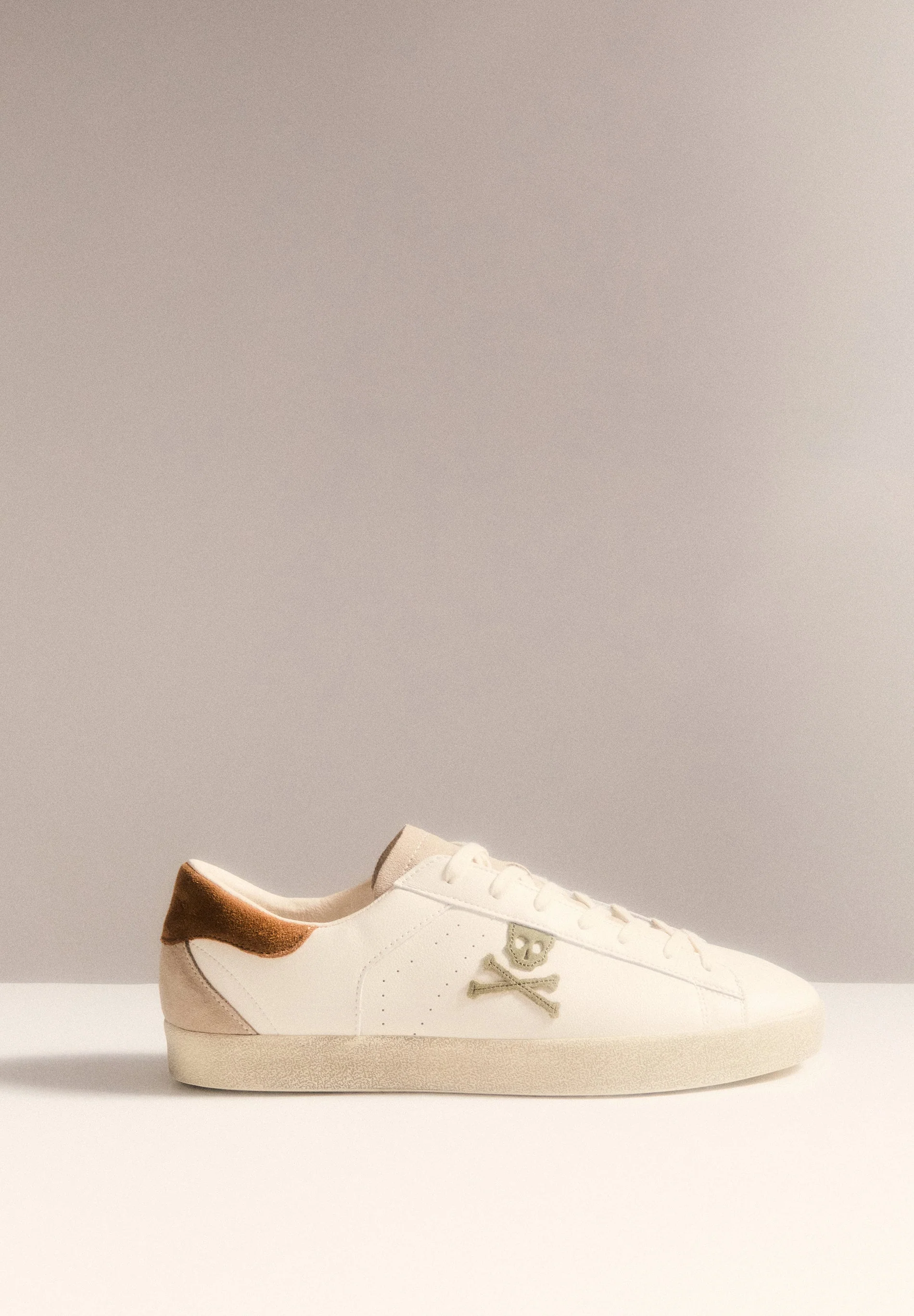 SKULL LOW TOP SNEAKERS