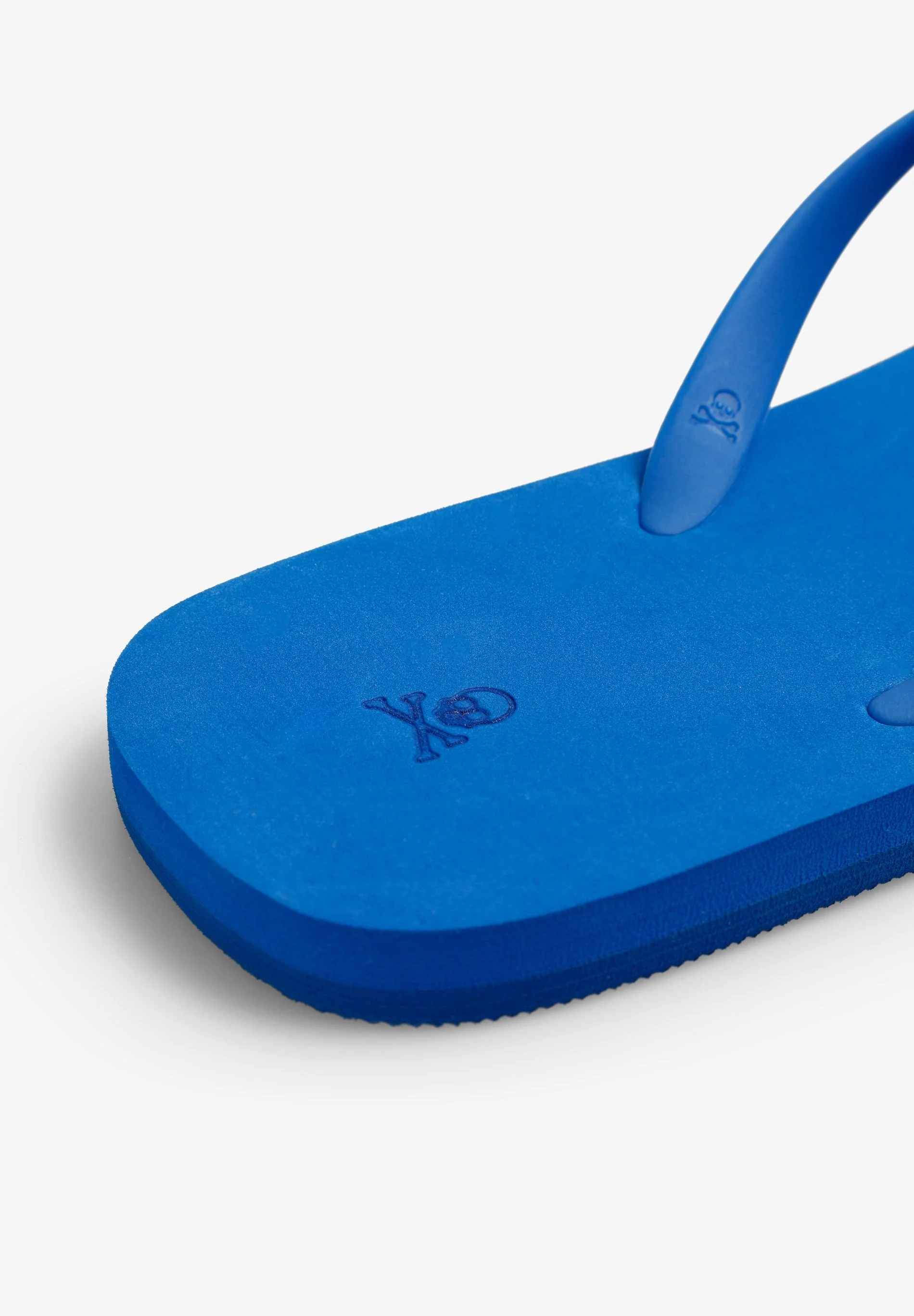 BASIC SKULL FLIP-FLOPS - Image 7