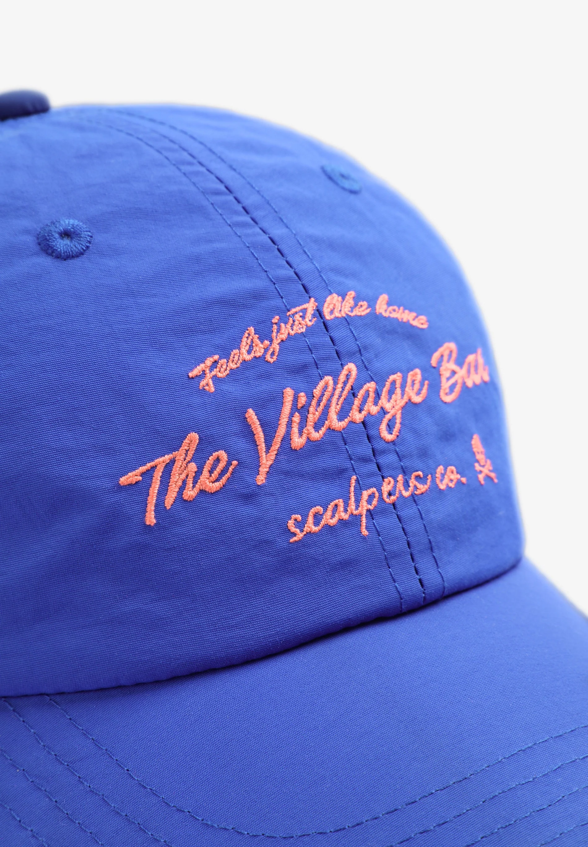 CAP WITH CONTRAST EMBROIDERY - Image 4