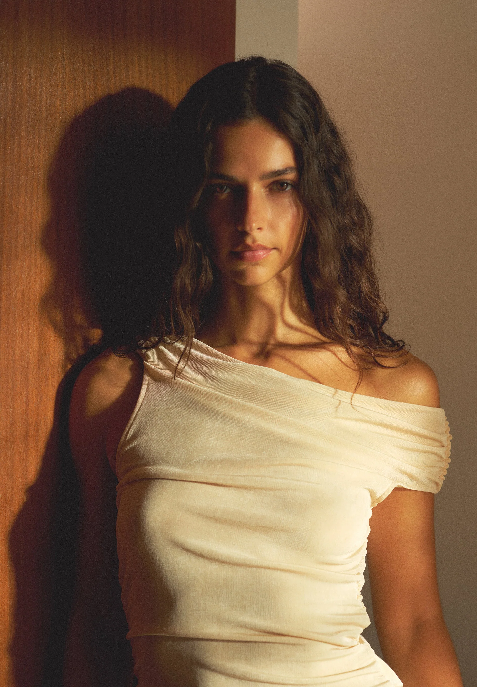 GATHERED ASYMMETRIC TOP