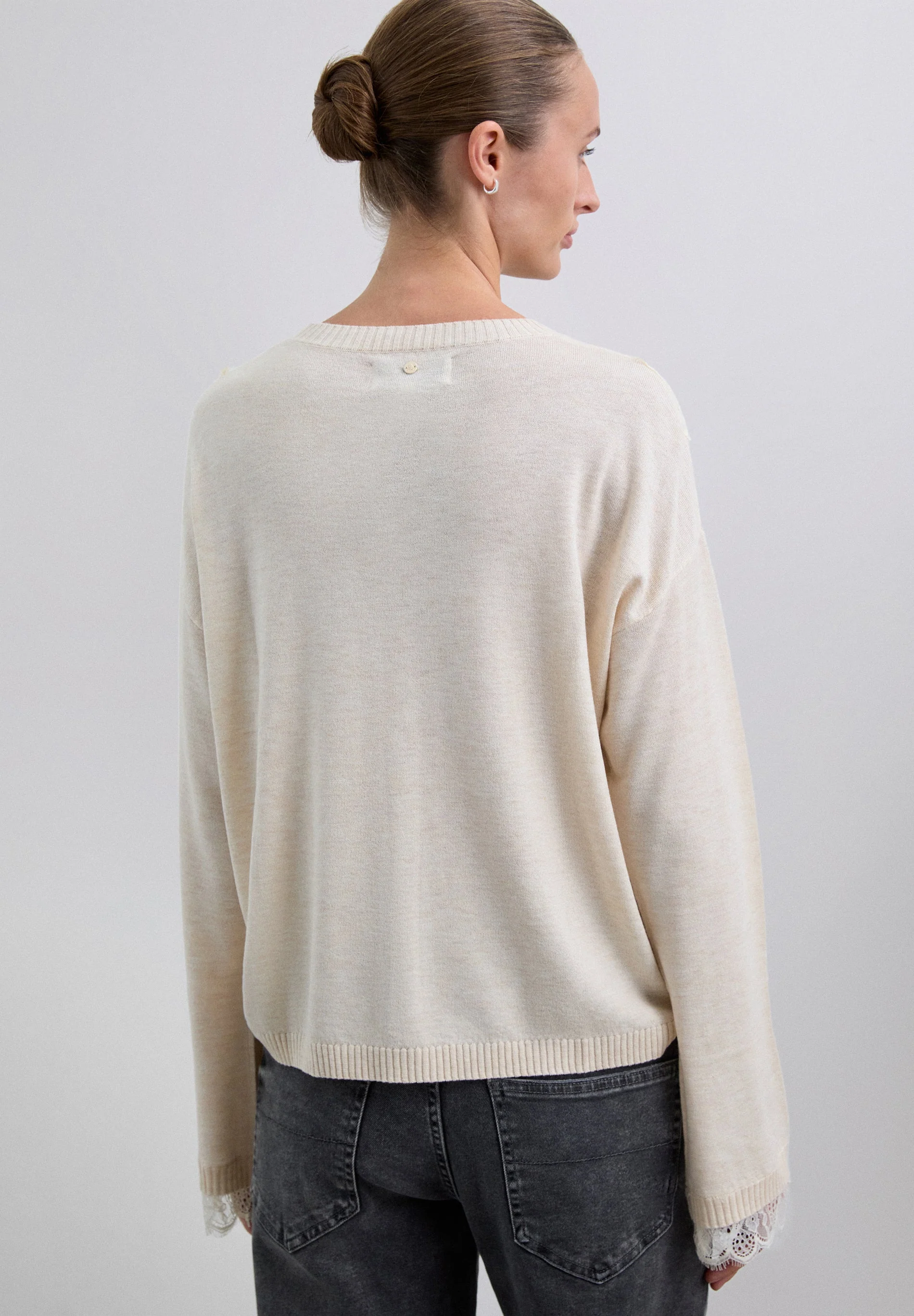 LACE DETAIL SWEATER - Image 5