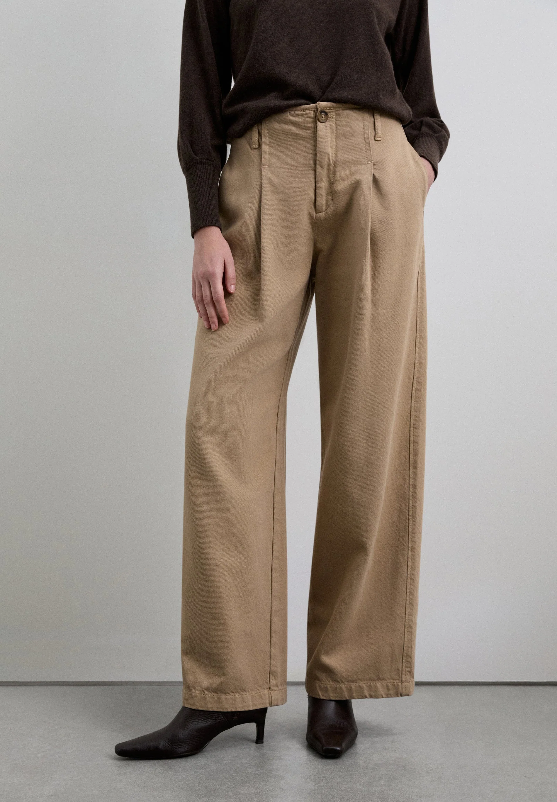 DARTED COTTON TROUSERS - Image 3