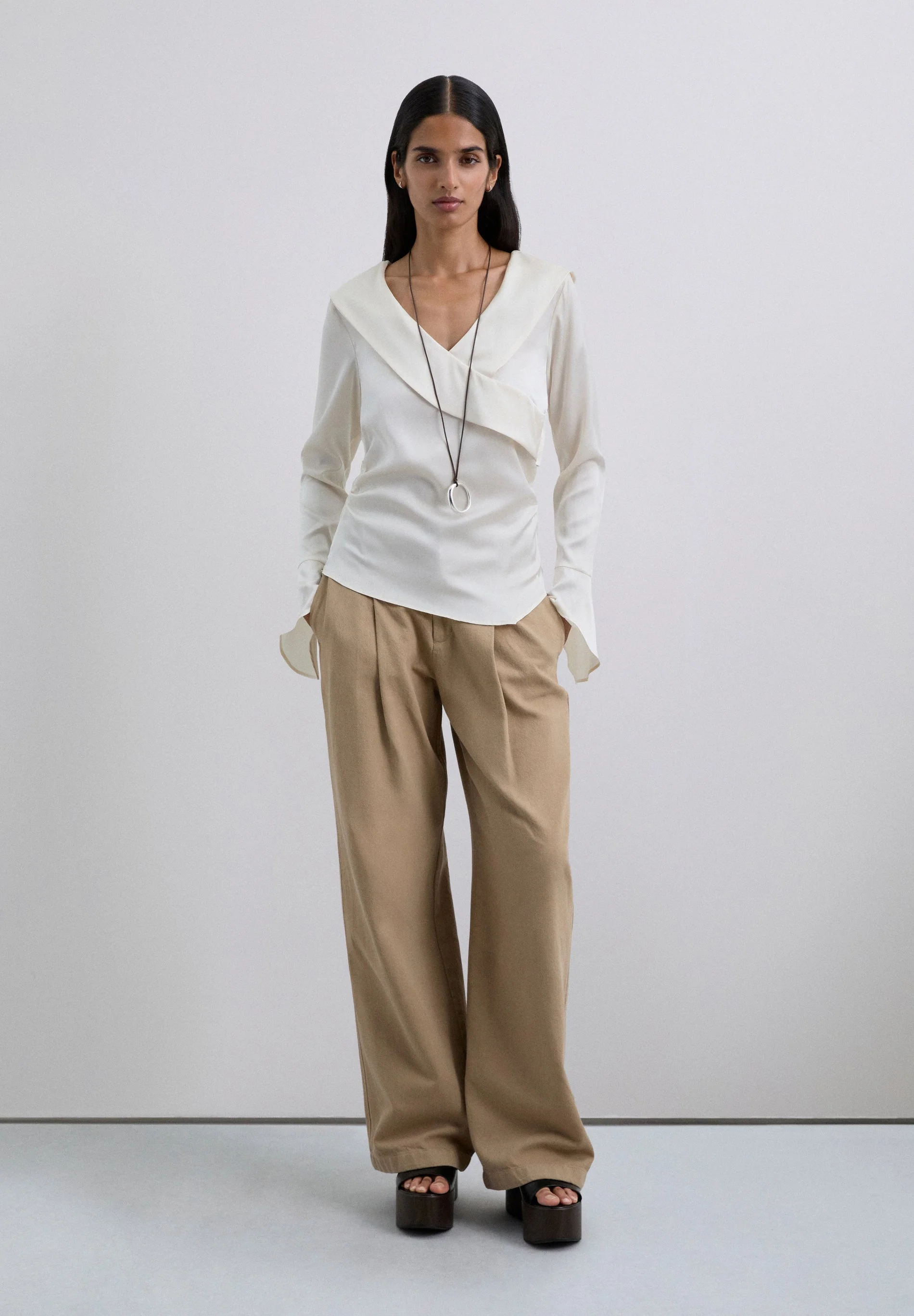 SATIN ASYMMETRIC SHIRT - Image 2