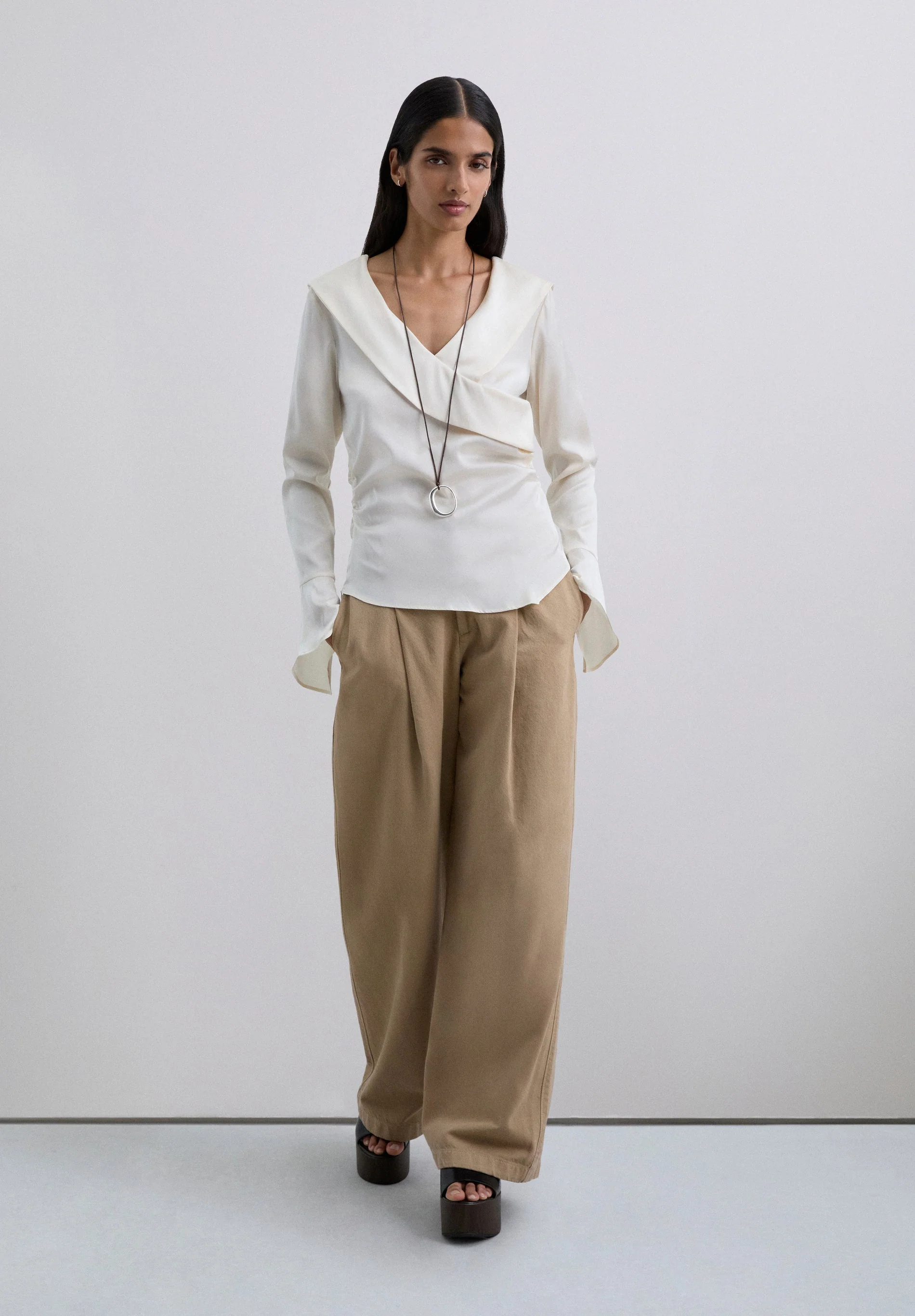 SATIN ASYMMETRIC SHIRT - Image 3