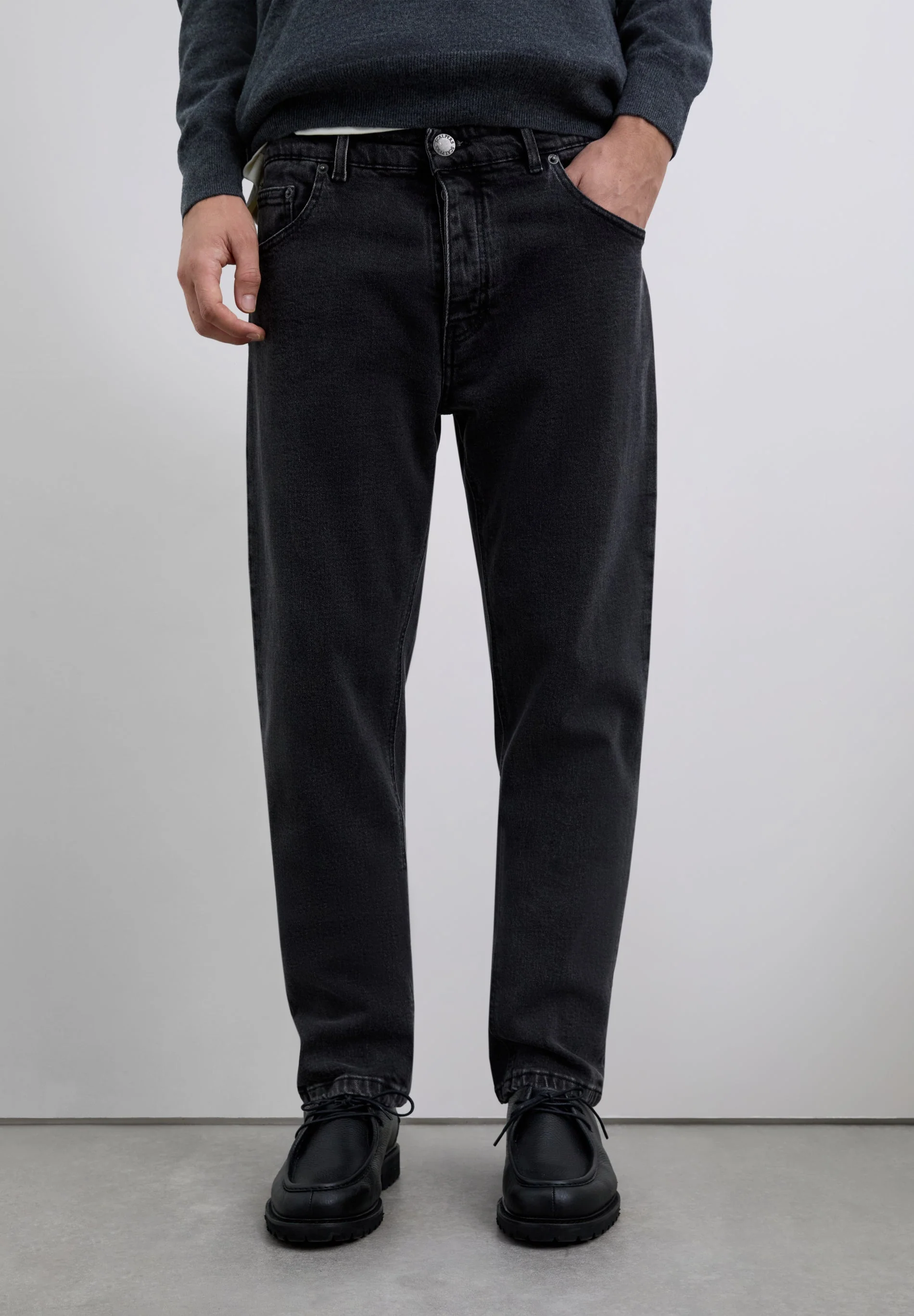 SLIM FIT JEANS - Image 3