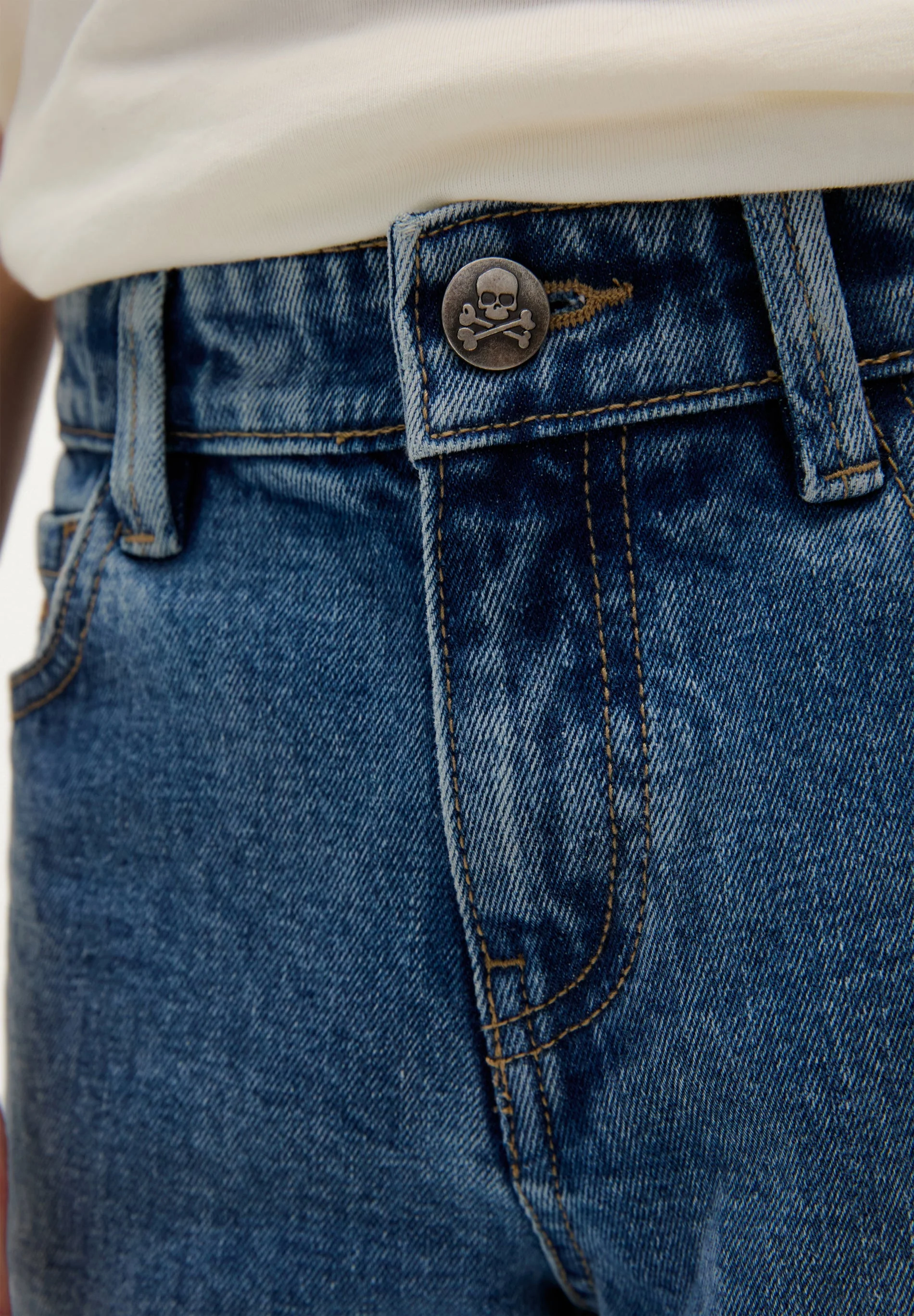 STRAIGHT JEANS - Image 4