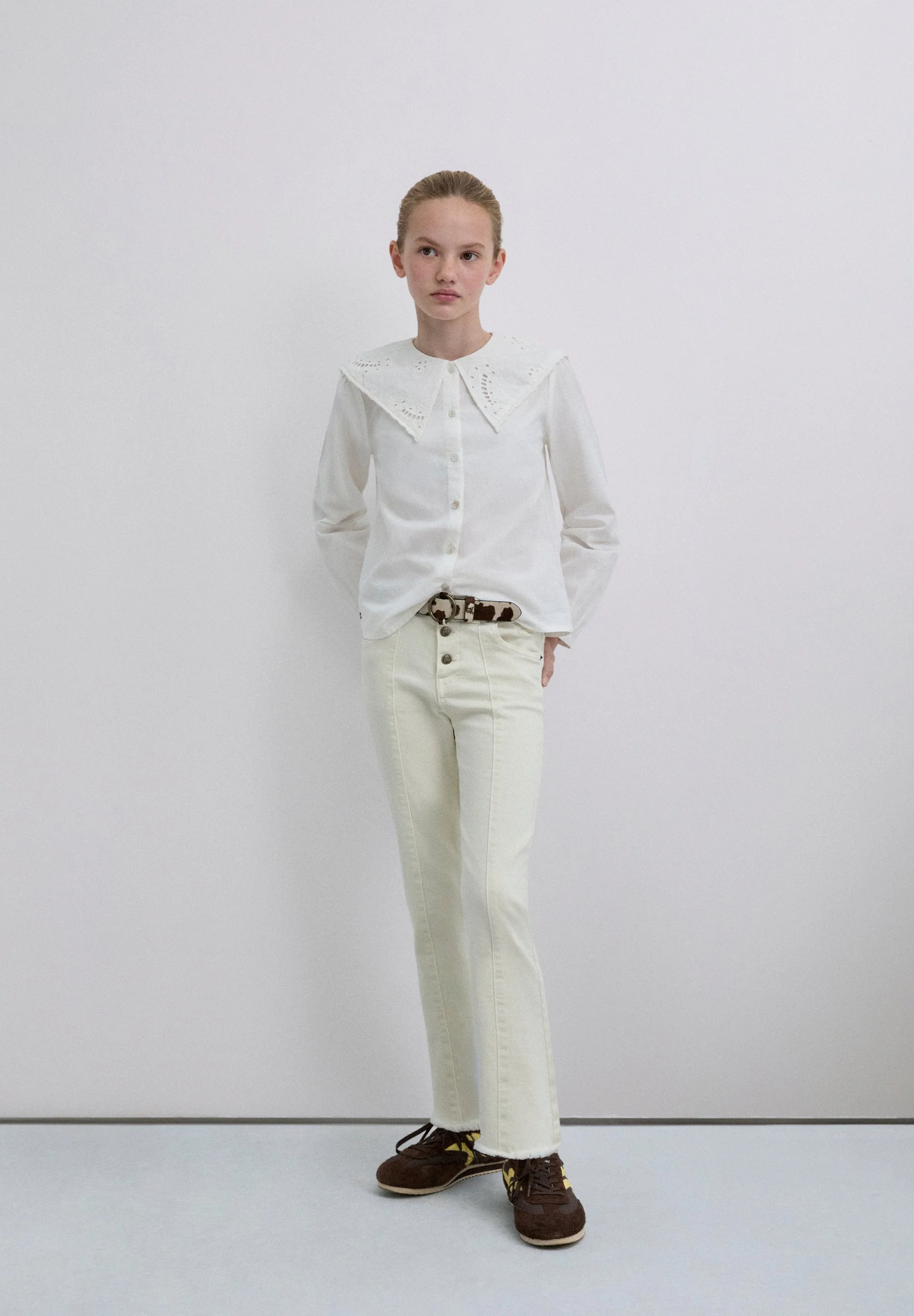 EMBROIDERED COLLAR SHIRT - Image 2