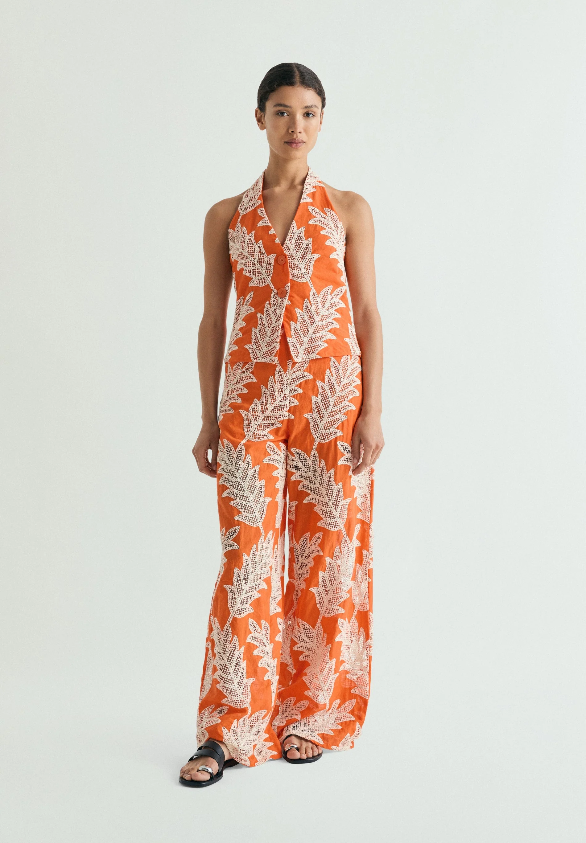 HALTER TOP WITH EMBROIDERY - Image 5