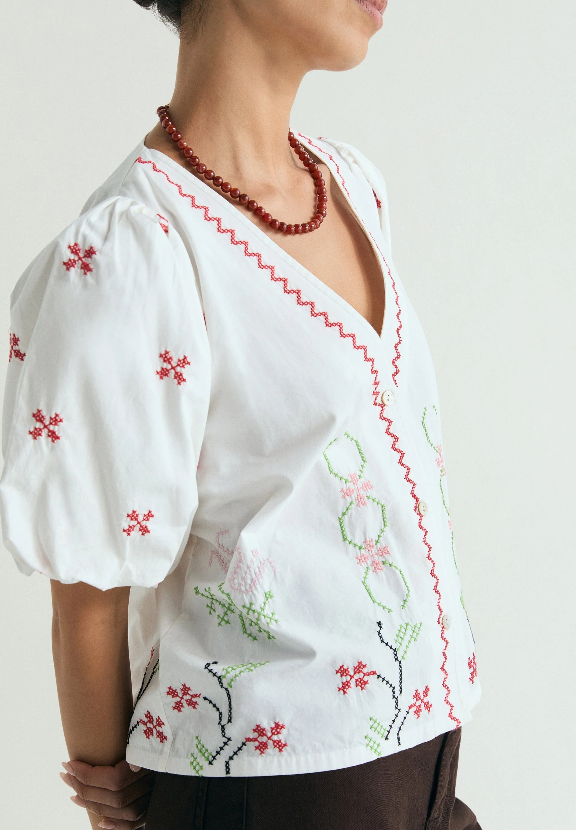 BLOUSE WITH FLORAL EMBROIDERY - Image 3