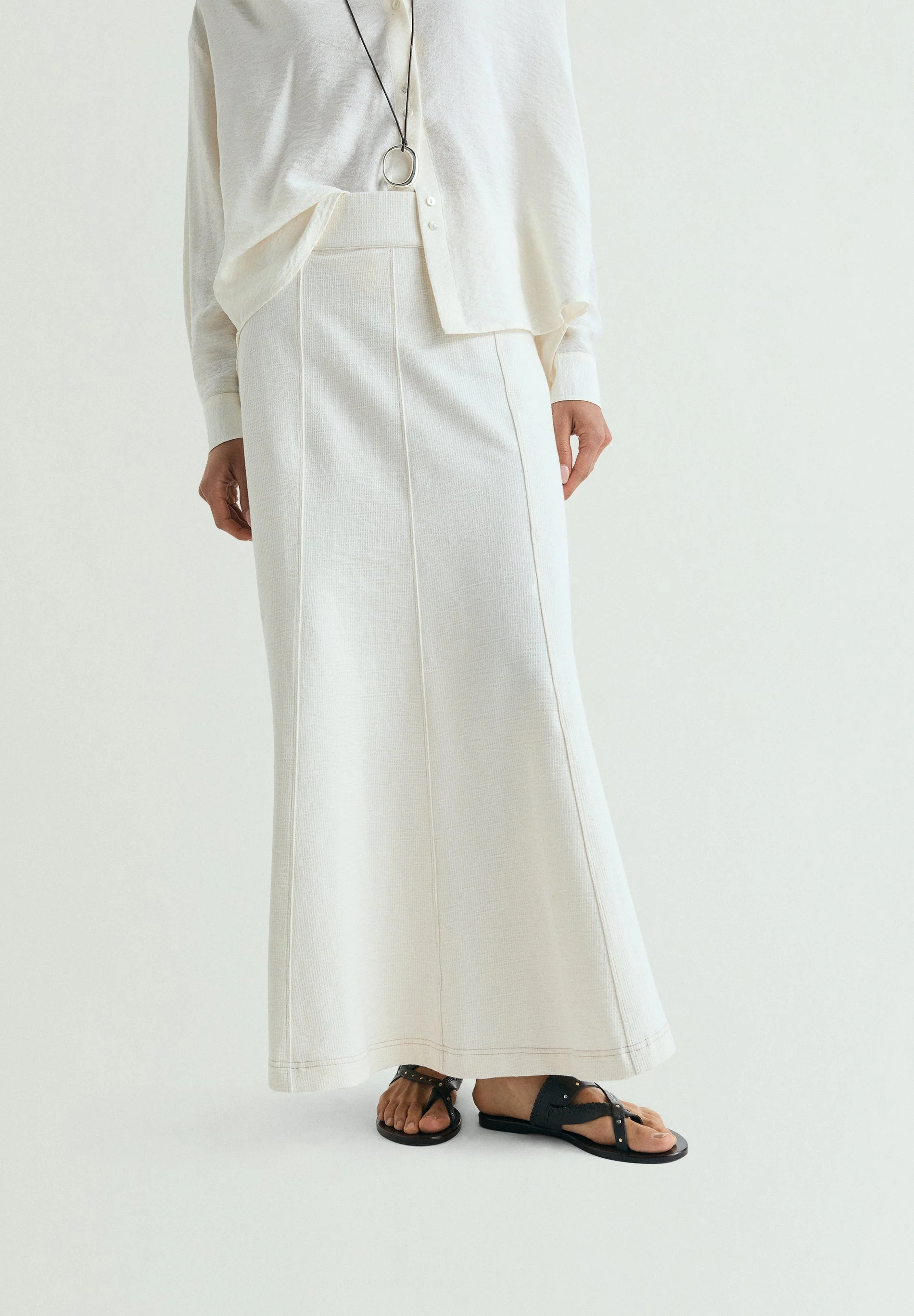 TEXTURED MIDI SKIRT - Image 4