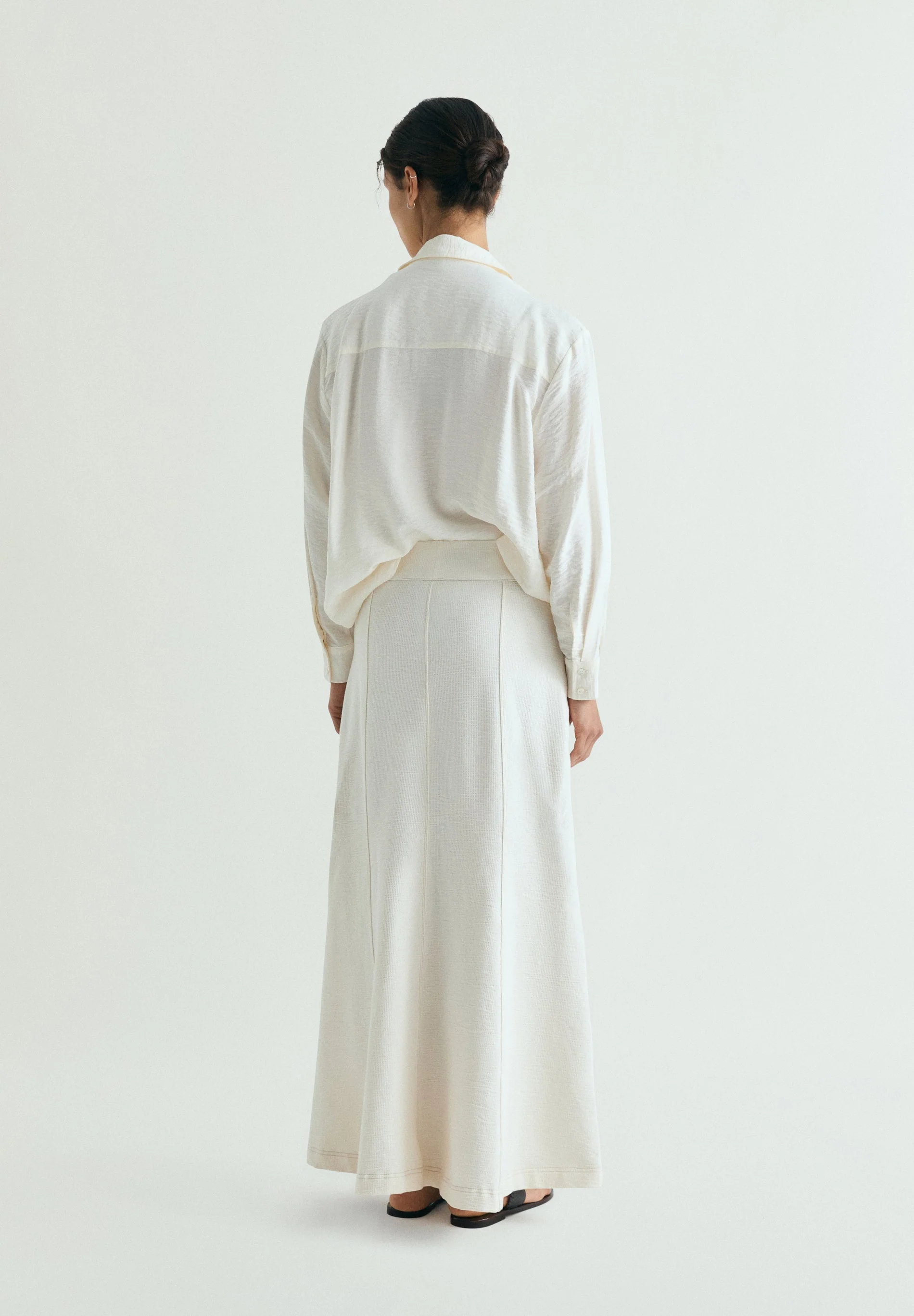 TEXTURED MIDI SKIRT - Image 5