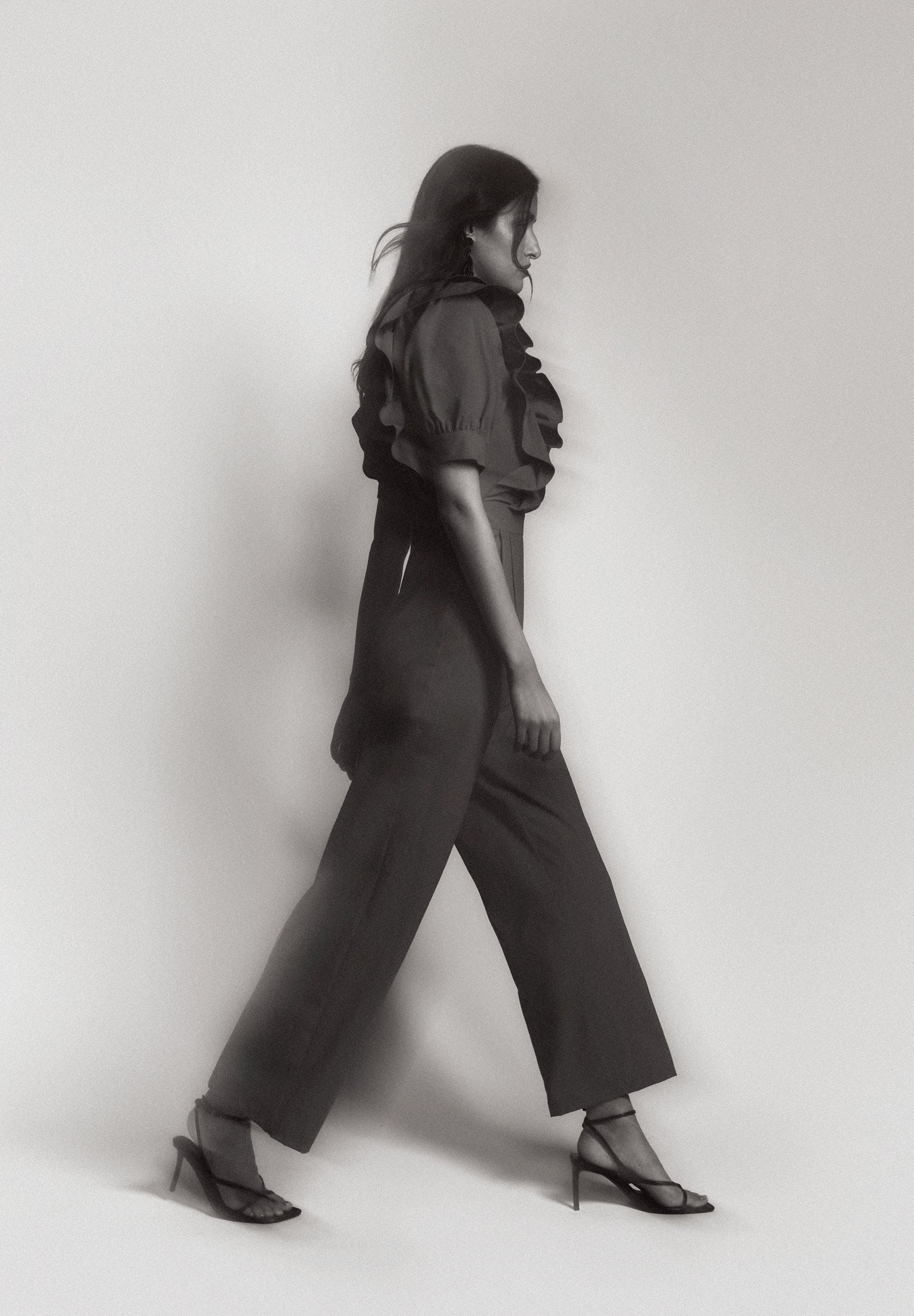 LONG JUMPSUIT WITH RUFFLES - Image 7