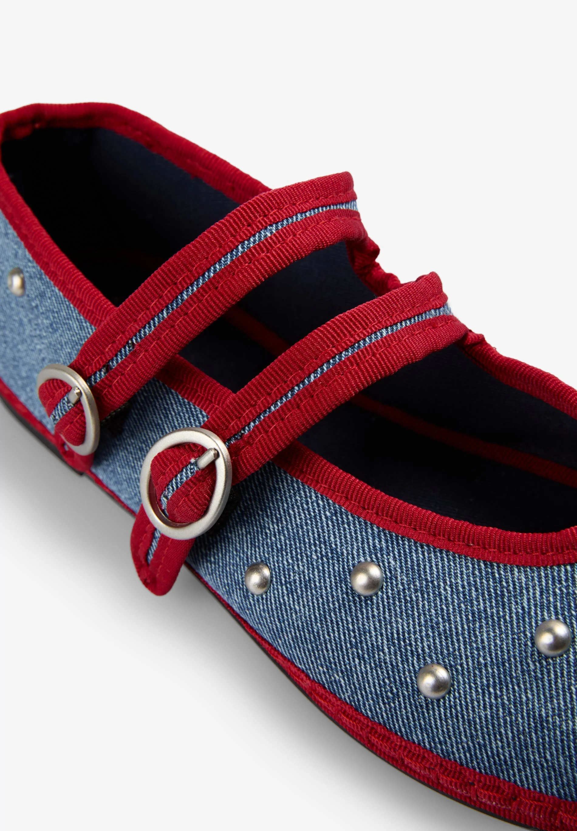 STUDDED DENIM BALLET FLATS - Image 6