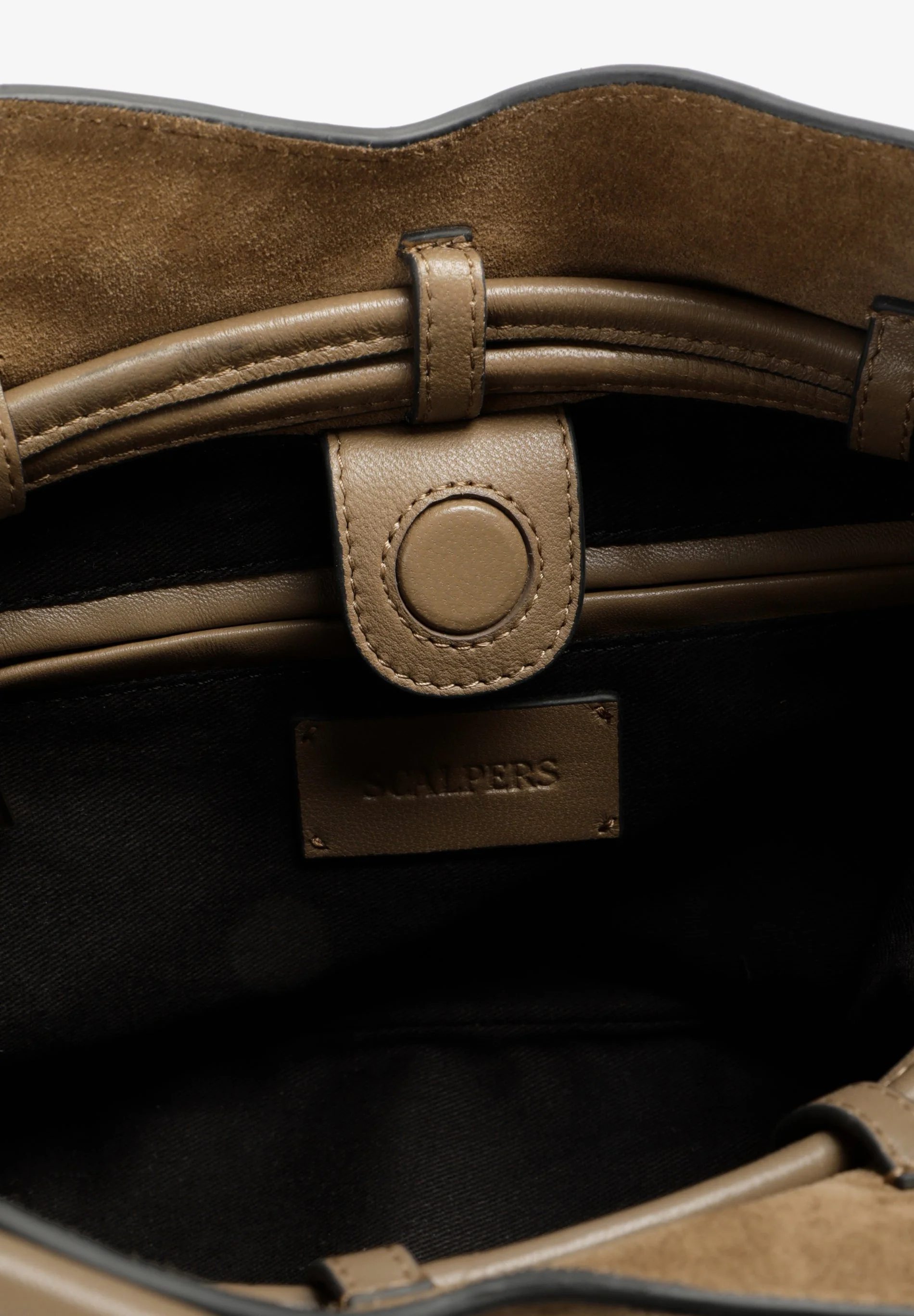 LEATHER BUCKET BAG - Image 10