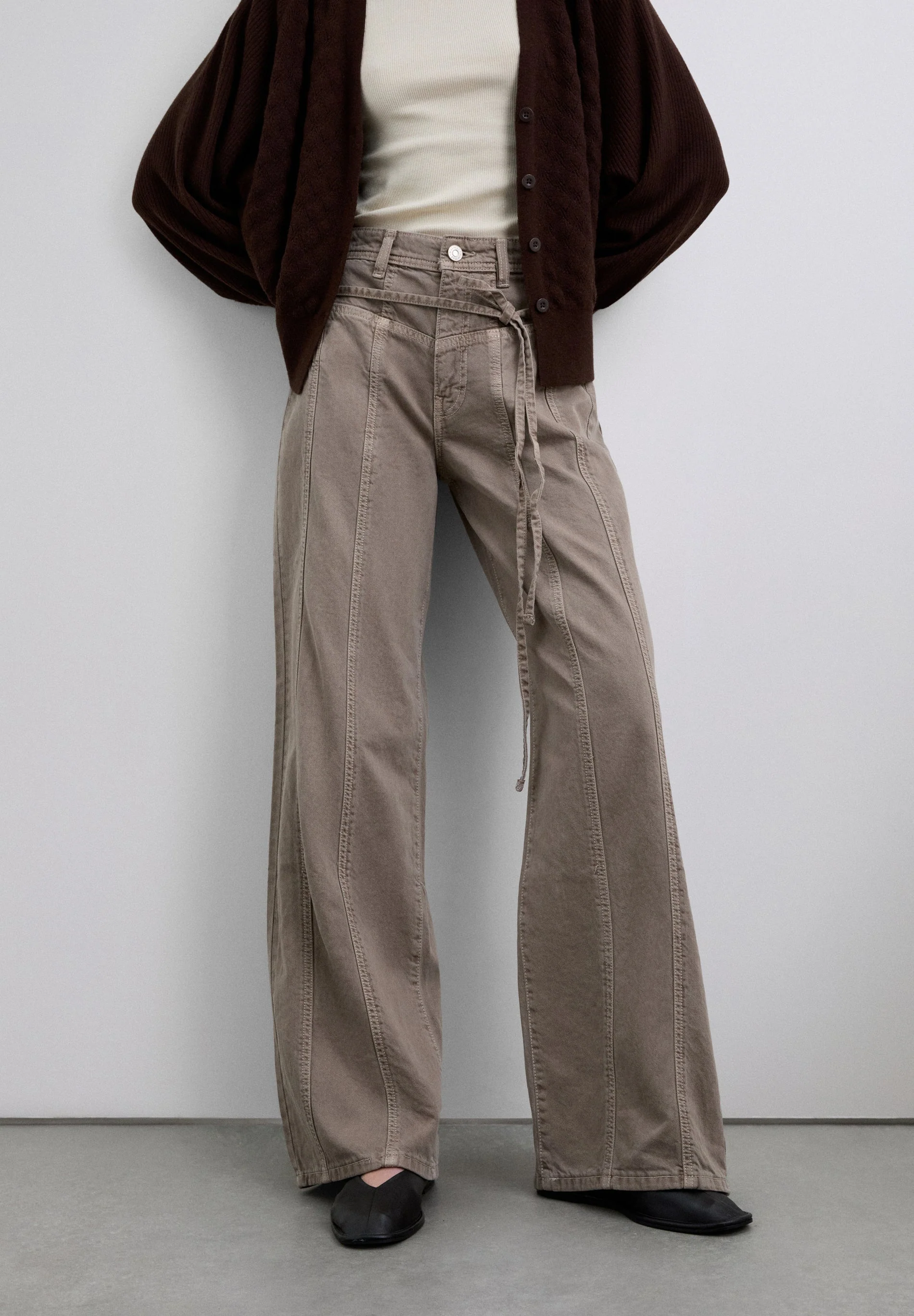 JEANS WITH WAISTBAND DETAIL - Image 3