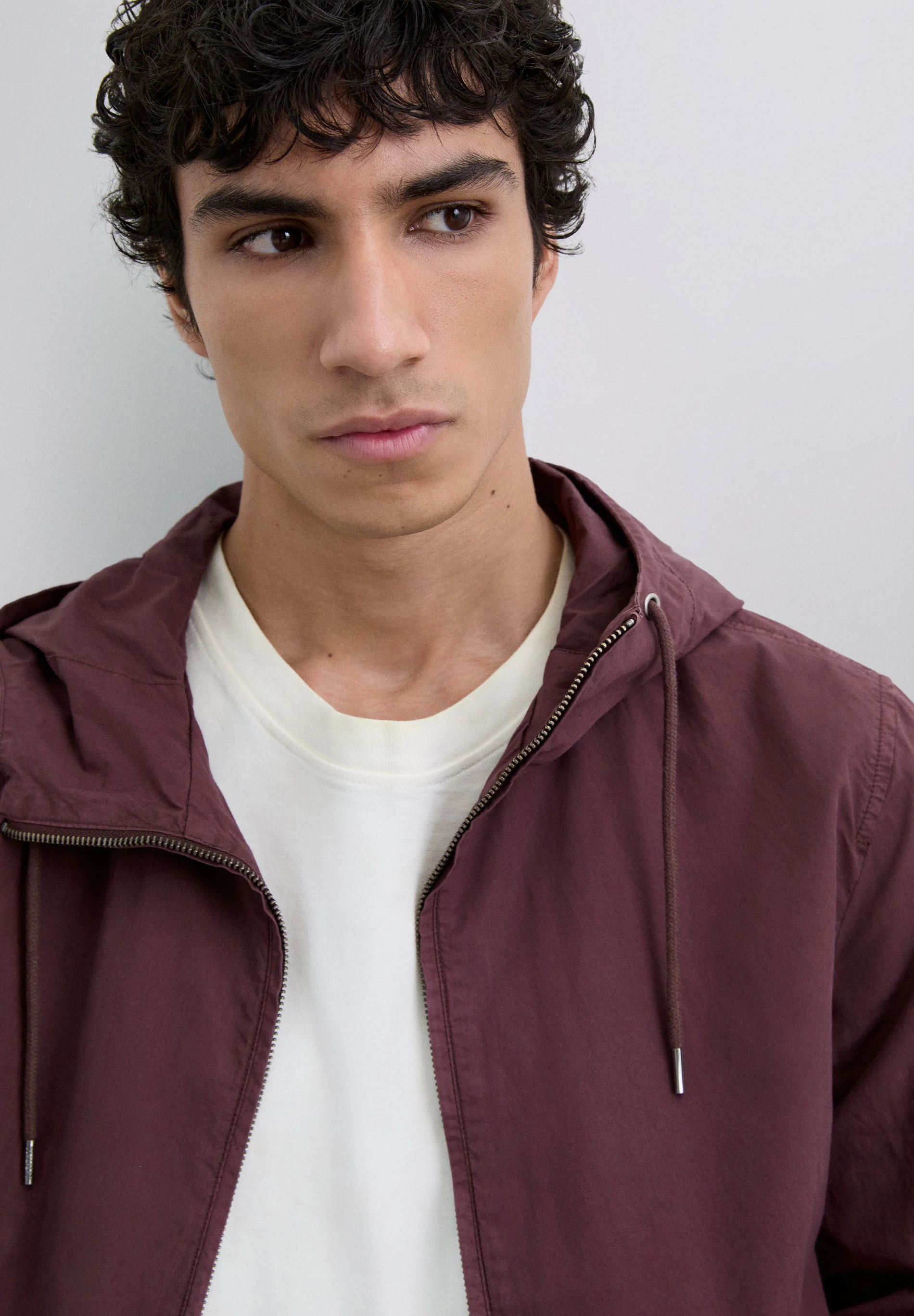 LIGHTWEIGHT JACKET WITH HOOD - Image 3