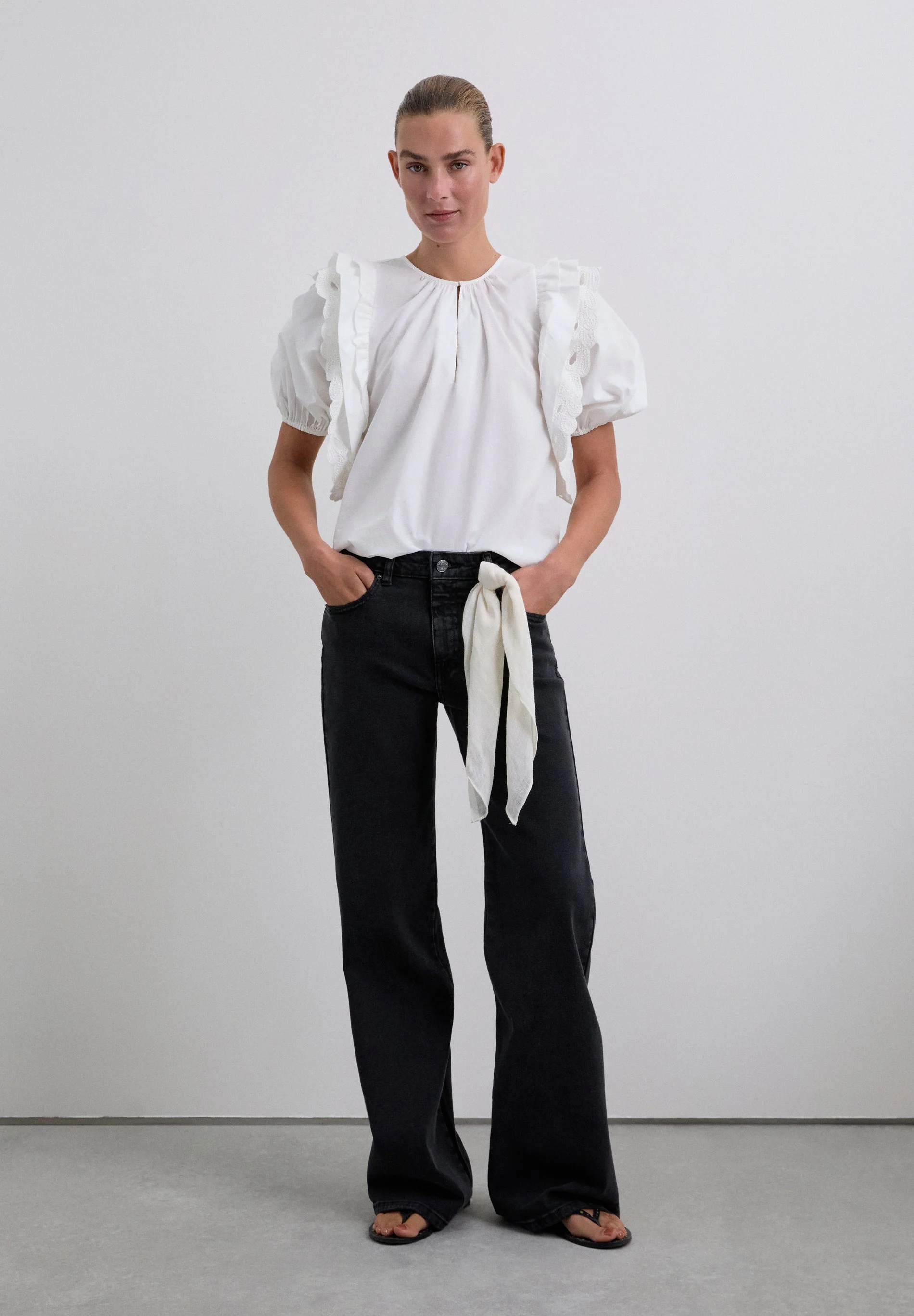 EMBROIDERED SLEEVE TOP - Image 2