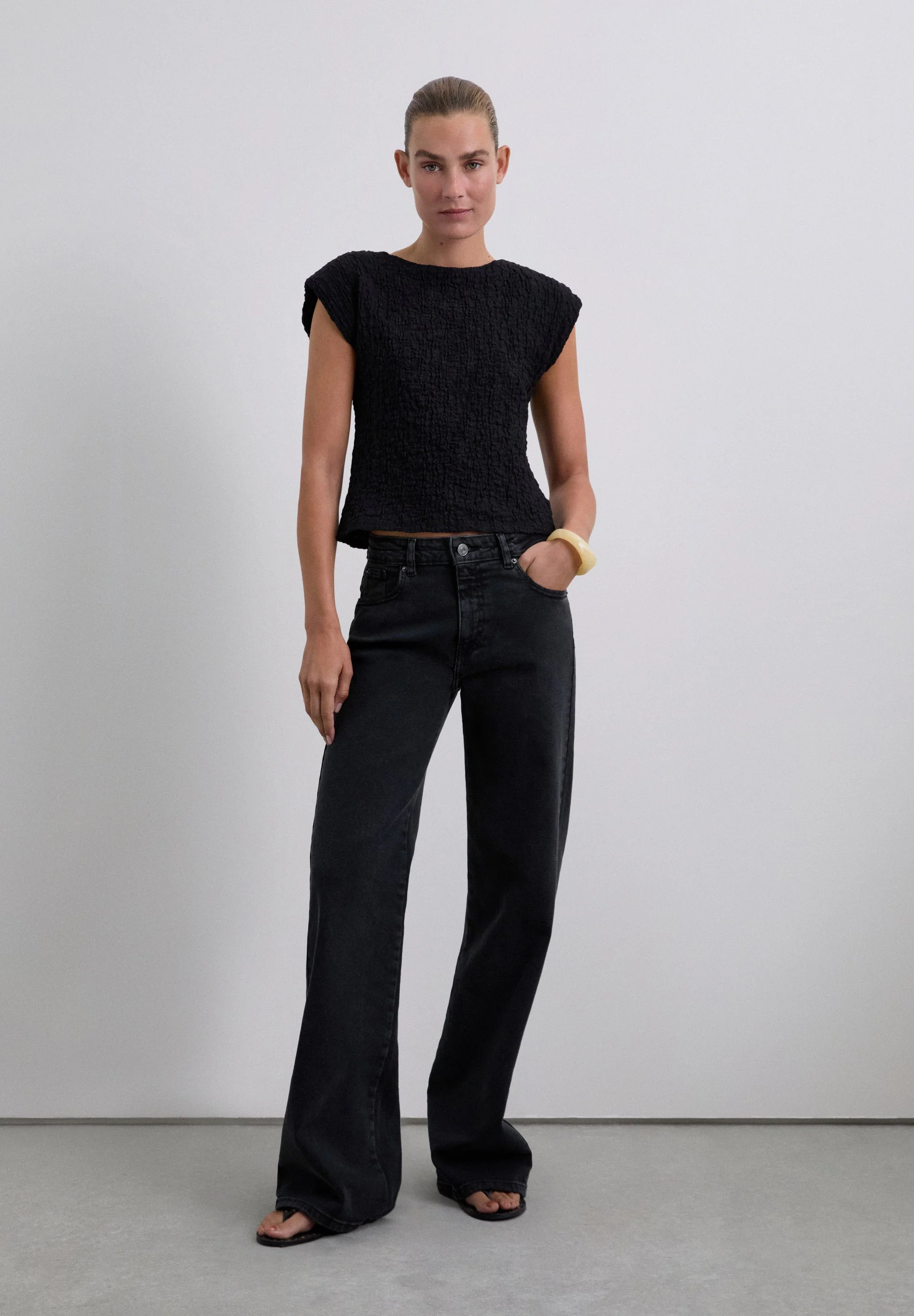 TEXTURED T-SHIRT - Image 2