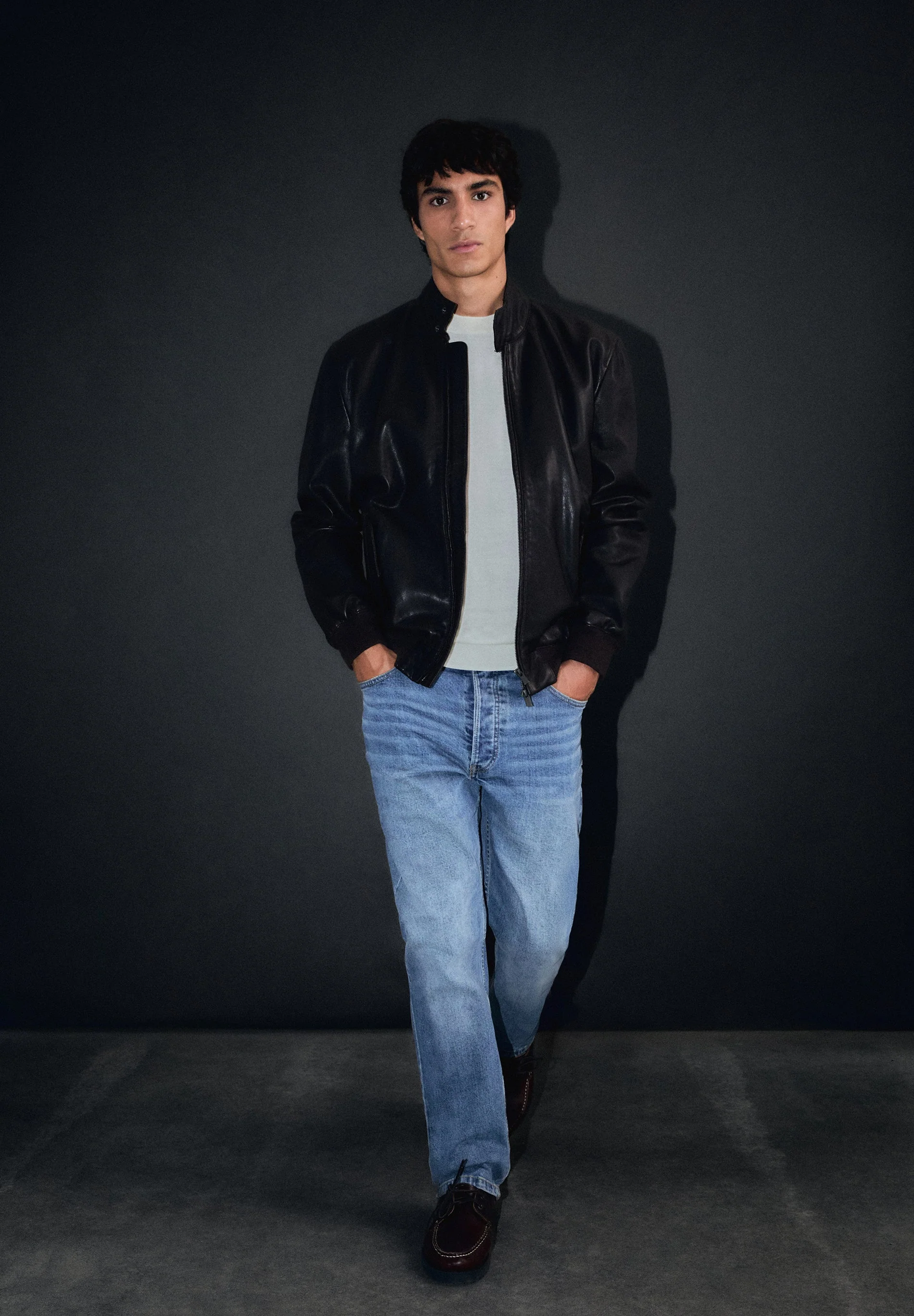 REGULAR FIT JEANS