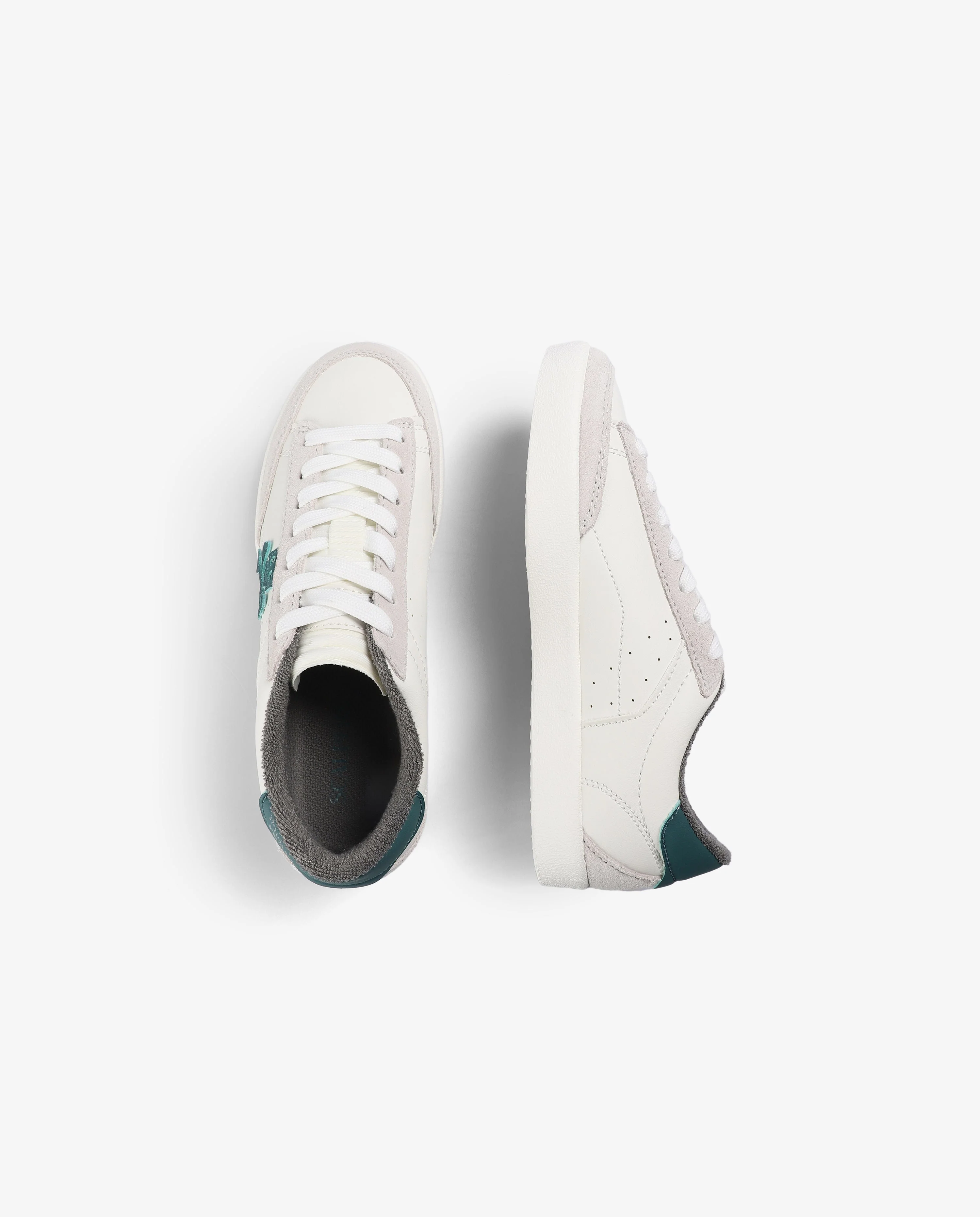 SNEAKERS WITH CONTRAST SKULL - Image 9