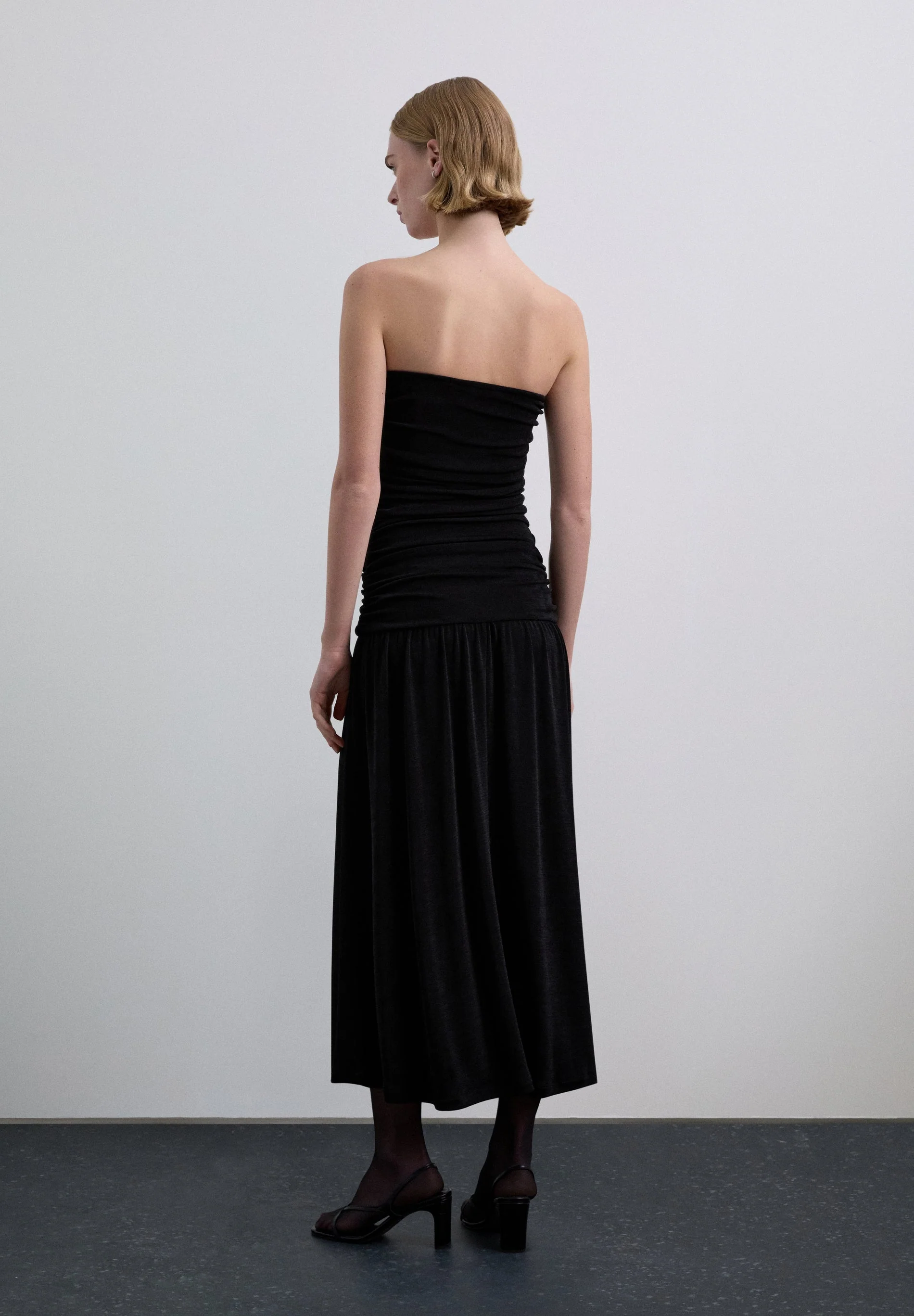 GATHERED KNIT DRESS - Image 5
