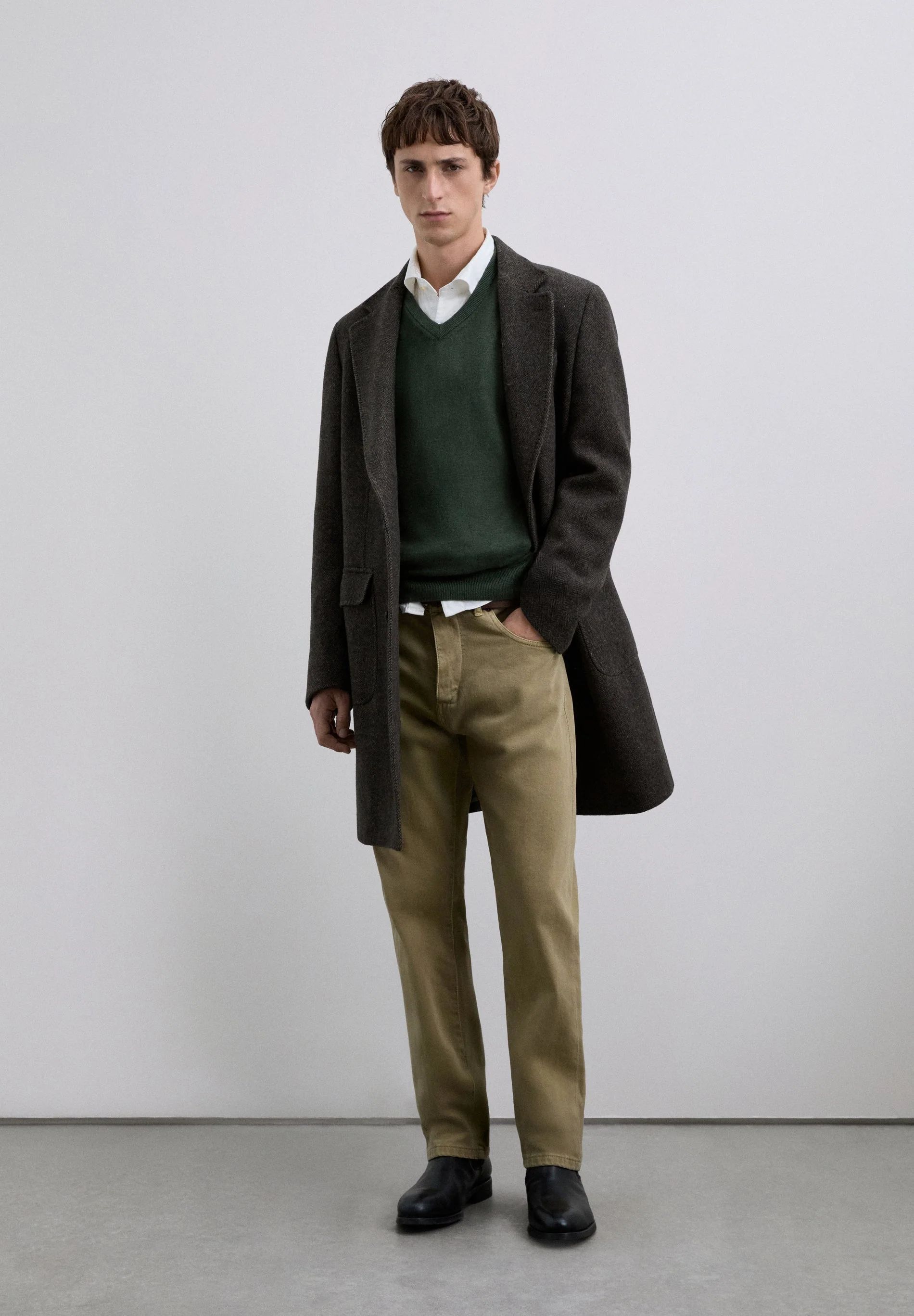 V-NECK SWEATER WITH CASHMERE - Image 5
